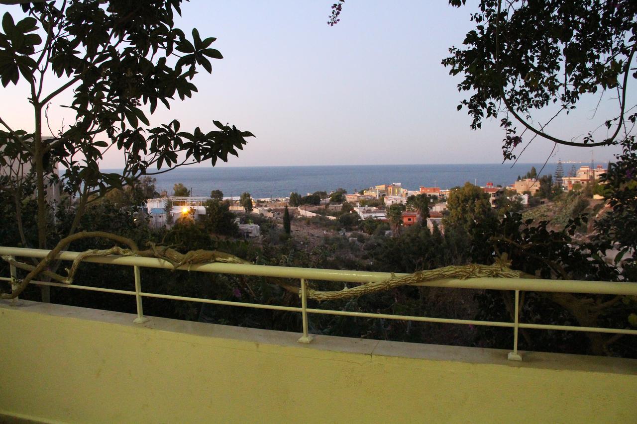 א-נאקורה Luna Motel מראה חיצוני תמונה