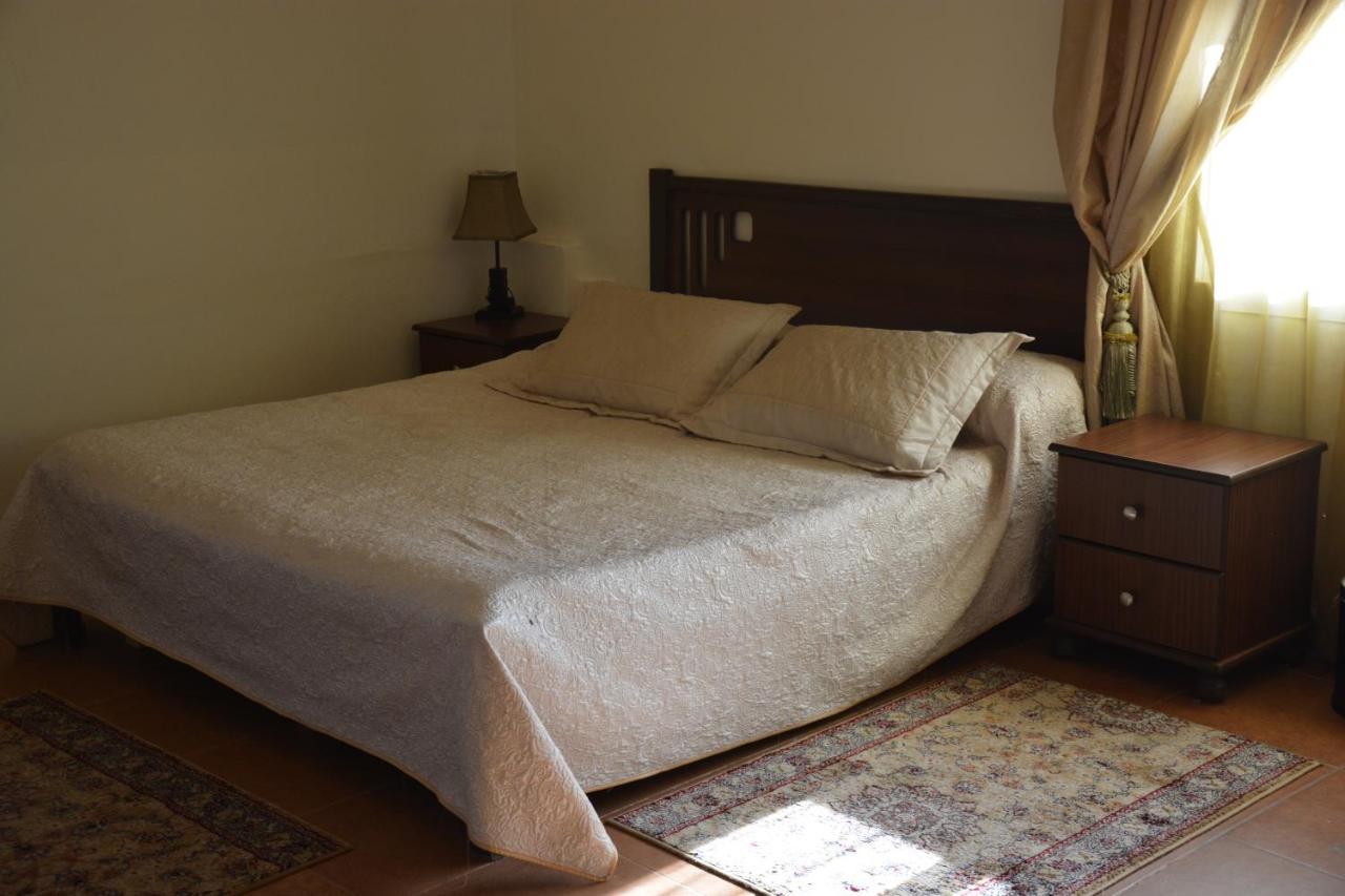 א-נאקורה Luna Motel מראה חיצוני תמונה