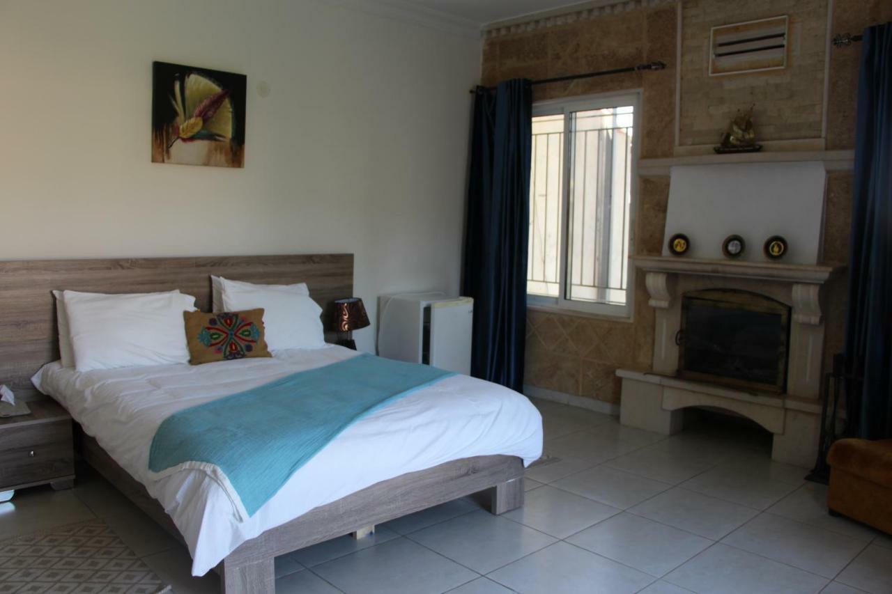 א-נאקורה Luna Motel מראה חיצוני תמונה